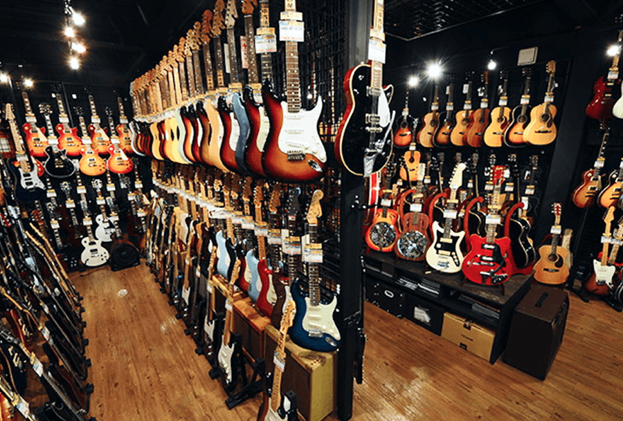 写真:楽器販売店