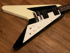 バーニー フェルナンデス 白黒 FERNANDES マイケルシェンカー シェンカー Michael Schenker