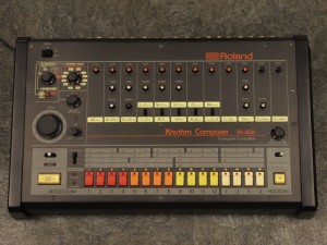 ビンテージ ドラムマシン「TR-808」、高性能マルチTrルーパー「2880