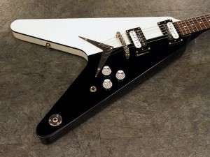 マイケル　シェンカー　フライングv　白黒　gibson Black&white