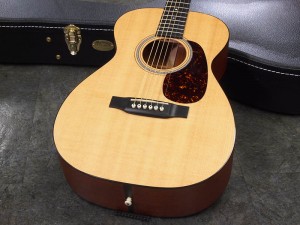 000 16 GT OO 00 0 18 28 GC GRAND CONCERT NEW YORKER 子供　女性