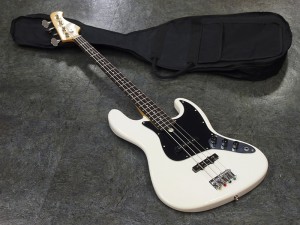 バッカス fender フェンダー jazz bass ジャズベース busker 入門 女性 子供