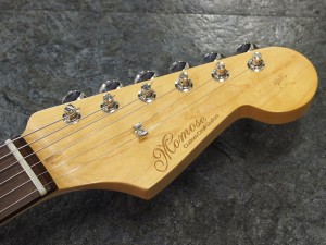 モモセ 百瀬 バッカス BACCHUS ディバイザー deviser fender stratocaster