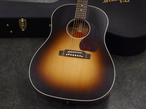 ギブソン　J-50 　アディロンダック　Adirondack Spruce