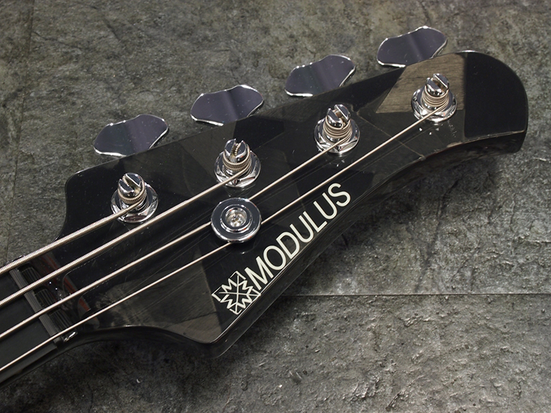 Modulus FB4 Flea Silver Flake 税込販売価格 ￥238,000- 中古品 MODULUS Flea モデルの中古品が入荷しました!!  最も人気の高いシルバーフレークです!! « 浜松の中古楽器の買取＆販売 ギターとリペア(修理)の事ならソニックス