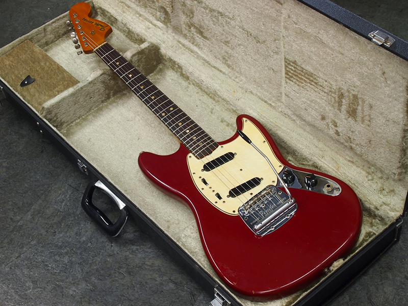 Fender USA Mustang Dacota Red 1967年製 税込販売価格 ￥178,000