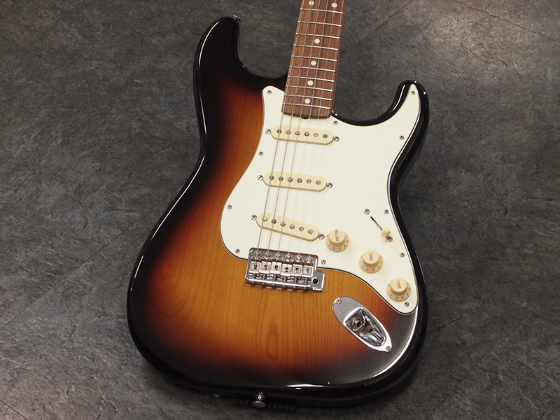 Fender Japan ST62-TX 3TS 税込販売価格 ￥58,000- 中古品 人気のST62