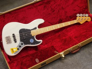 百瀬　モモセ　ジャズベース　jazz bass  BACCHUS バッカス ハンドメイド vanzand ヴァンザント