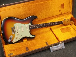 フェンダー　カスタムショップ　custom shop チームビルド　レリック　ストラトキャスター　62　1962　60