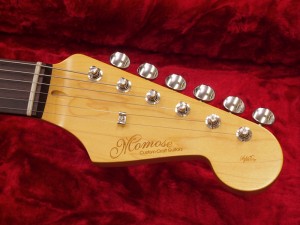 モモセ 百瀬 バッカス BACCHUS ディバイザー deviser fender stratocaster