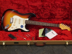 モモセ 百瀬 バッカス BACCHUS ディバイザー deviser fender stratocaster