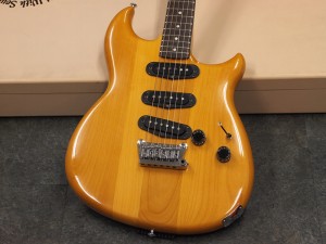 ヤマハ SG gibson fender sf sl sj les paul stratocaster tele 