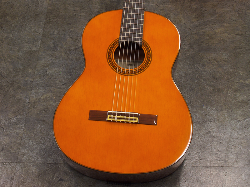 ヤマハ クラシックギター CG-120A