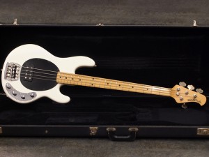 ミュージックマン fender usa jazz precision G&L l 2000 2500 sterling