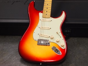 Fender USA American Deluxe Stratocaster SSM/M 2013年製 税込販売価格 ￥178,000- 中古品  ノイズレスピックアップを搭載したストラトキャスター。美品中古が入荷!! « 浜松の中古楽器の買取＆販売 ギターとリペア(修理)の事ならソニックス