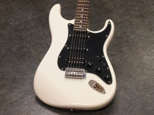 フェンダー　ジャパン　ストラトキャスター　STRATOCASTER　デカヘッド　ラージヘッド　71　72　リッチー　