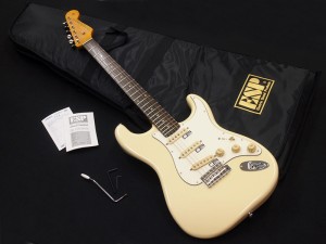 エドワーズp grass roots fender ストラトキャスター stratocaster st 62 japanエドワーズp grass roots fender ストラトキャスター stratocaster st 62 japan