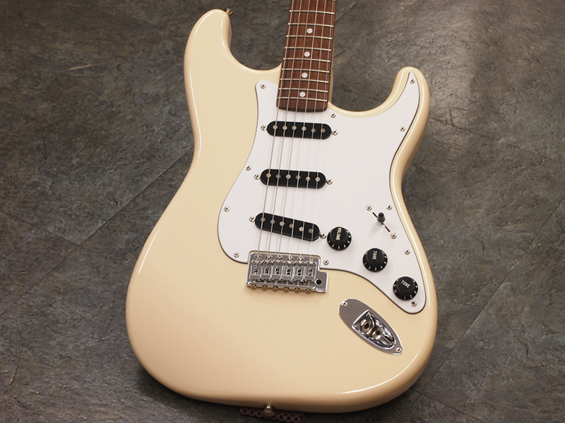 Fender Japan st-72　stratocaster