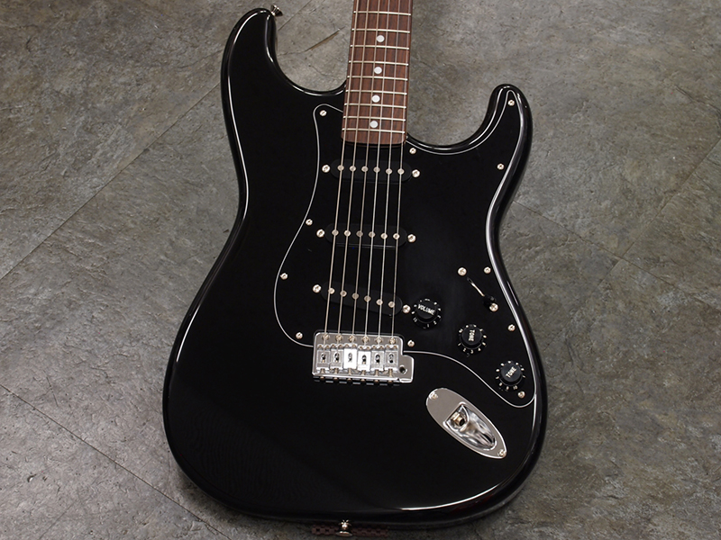 Fender Japan Stratocaster ブラック ストラト3.4kg
