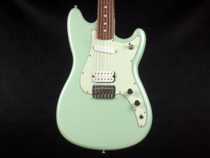 フェンダー　デュオ ソニック　サーフパール　ムスタング　mustang ミュージックマスター　musicmaster 子供　女子　SG　SGP　オルタナティブ　ニルバーナ　カートコバーン　kurt cobain Nirvana green サーフグリーン