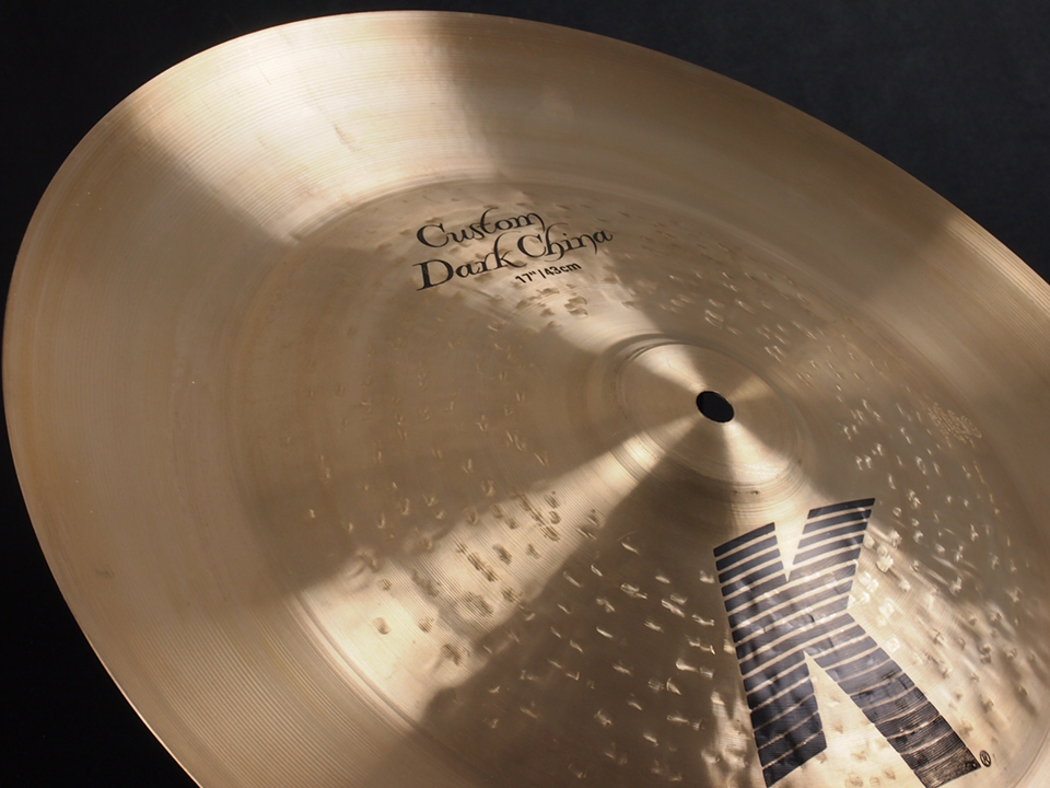 Zildjian K Custom Dark China 17″ 税込販売価格 ￥26,800- 中古 伝統のKジルジャン ・サウンドとテクノロジーを融合したK カスタム 。ジルジャンチャイナでも最も落ち着いたトーンで素早いレスポンスのダークチャイナ 17インチ中古品が入荷  « 浜松の中古楽器の買取＆販売 ...