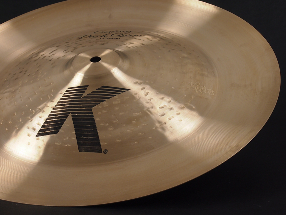 Zildjian K Custom Dark China 17″ 税込販売価格 ￥26,800- 中古 伝統のKジルジャン ・サウンドとテクノロジーを融合したK カスタム 。ジルジャンチャイナでも最も落ち着いたトーンで素早いレスポンスのダークチャイナ 17インチ中古品が入荷  « 浜松の中古楽器の買取＆販売 ...