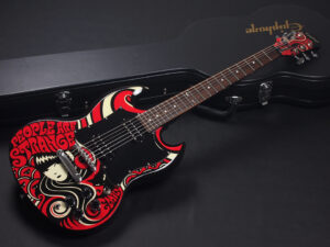 Epiphone G-310 Emily the Strange 税込販売価格 ￥42,800- 中古 “Emily the Strange ”のグラフィックデザインを纏ったSGモデルです。使用傷はありますがフレット減りは無く、ハードケースも付属していてお買い得です！ «  浜松の中古楽器の買取＆販売 ギターとリペア(修理 ...