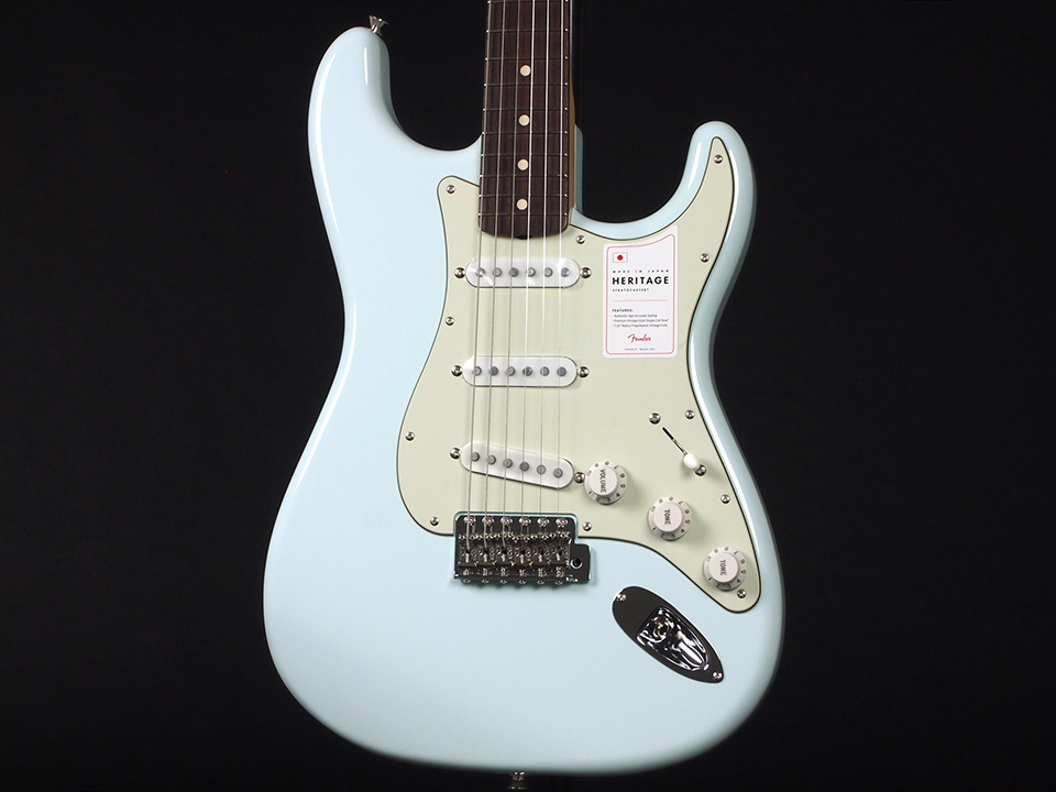 ラッカー塗装 Fender Japan Stratocaster ボディアルダー - エレキギター